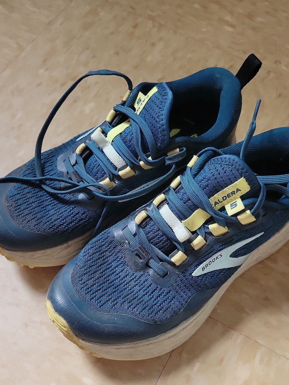Brooks Trail Sneakers